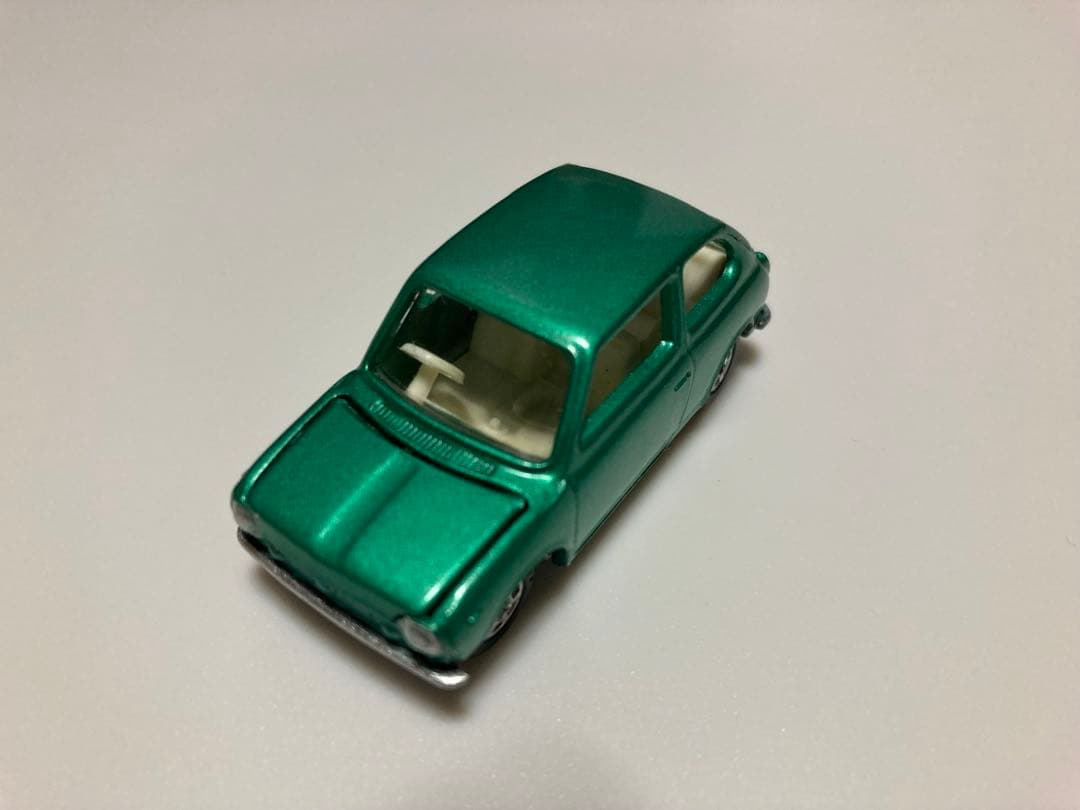 トミカ　黒箱　日本製　スバル　R-2 白シート
