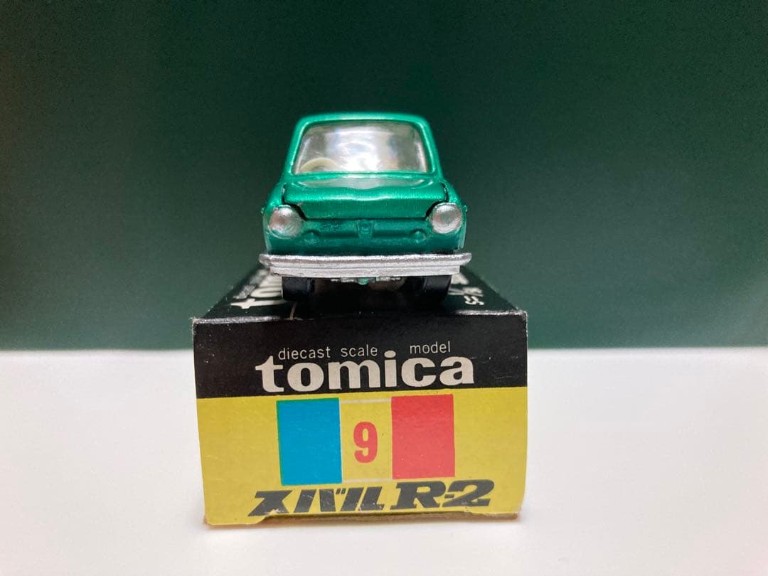 トミカ　黒箱　日本製　スバル　R-2 白シート