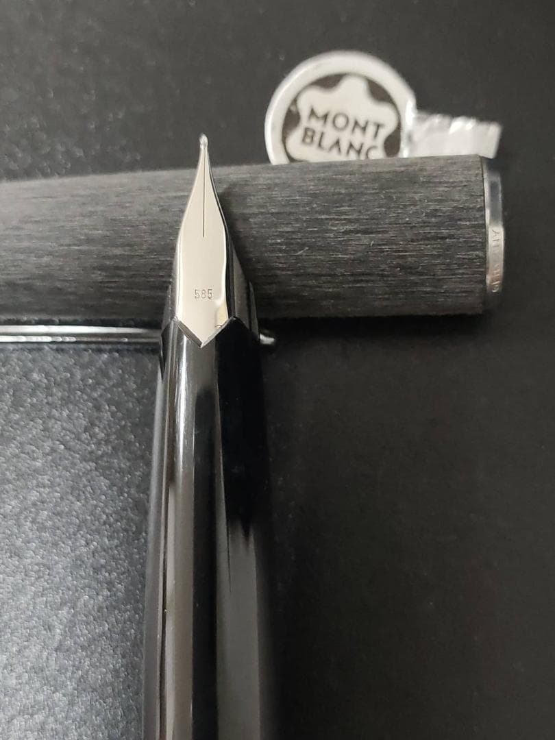 未使用 Montblanc モンブラン 万年筆 木製ウッドボディ14K EFニブ