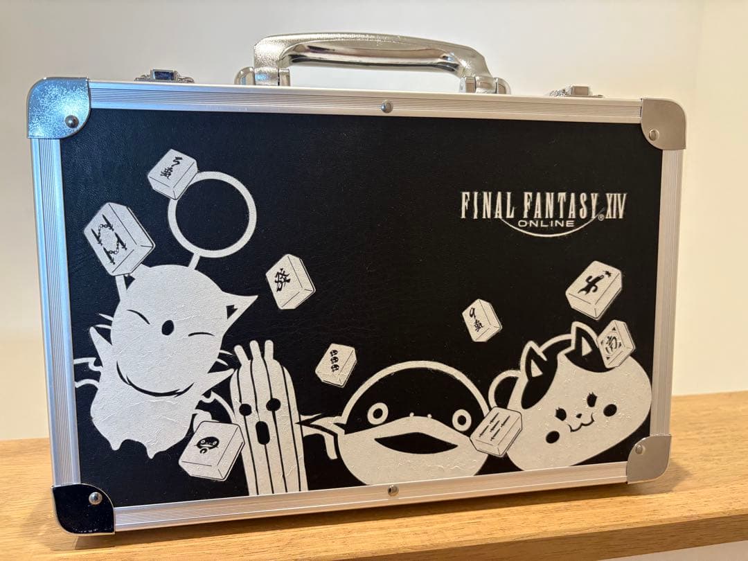 【期間限定値下げ】未使用　ファイナルファンタジーXIV　ドマ式麻雀牌＆麻雀マット