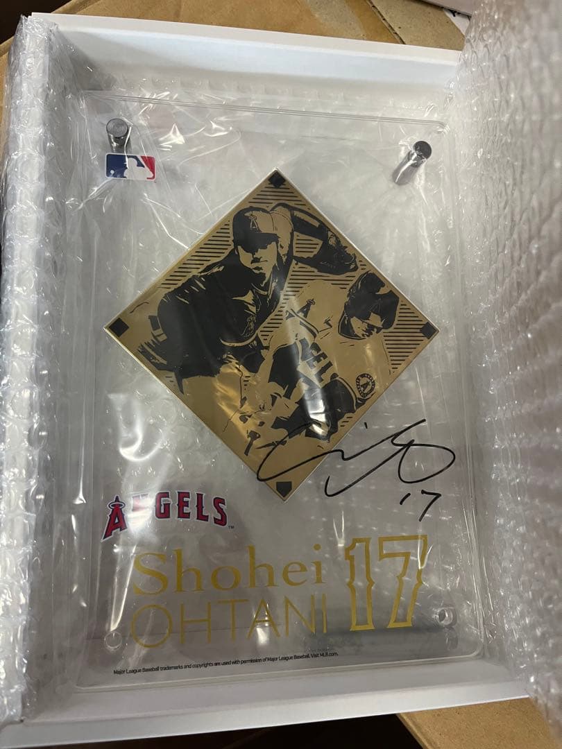 大谷翔平 プレミアムフィギュア（投)（打）セット！ サイン入りアクリルプレート付