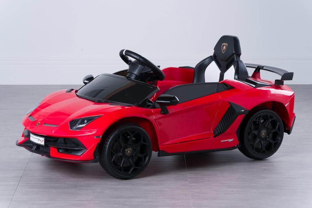 傑作スーパーカー「アヴェンタドールSVJ」が遂に電動乗用カーに！電動乗用カー