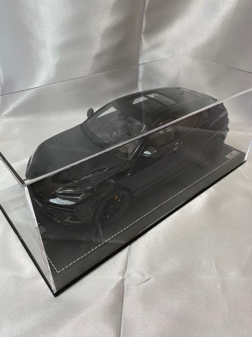 MR 1/18 ランボルギーニ ウルス One Off