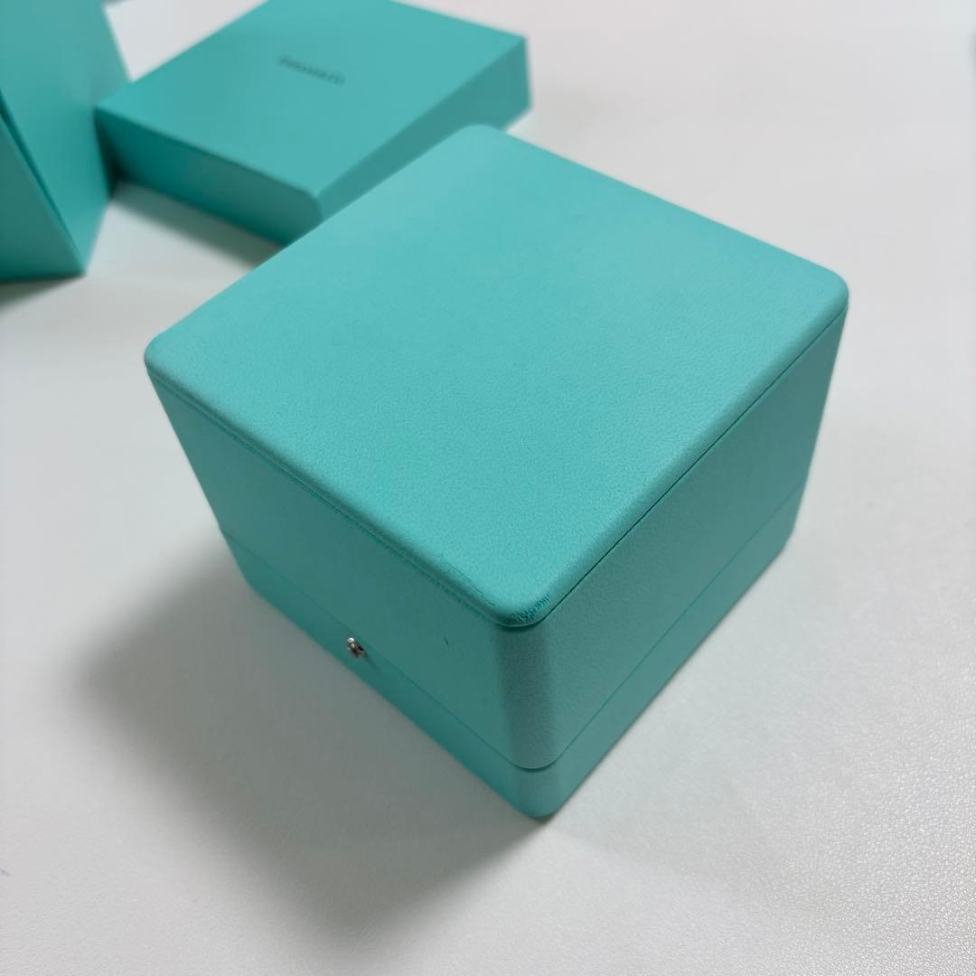 ティファニー　現行品　時計　ケース　空箱　ギフトボックス　最新仕様