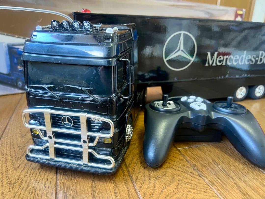 Mercedes-Benz Actros ラジコン トレーラー