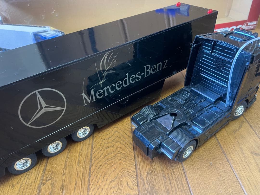 Mercedes-Benz Actros ラジコン トレーラー
