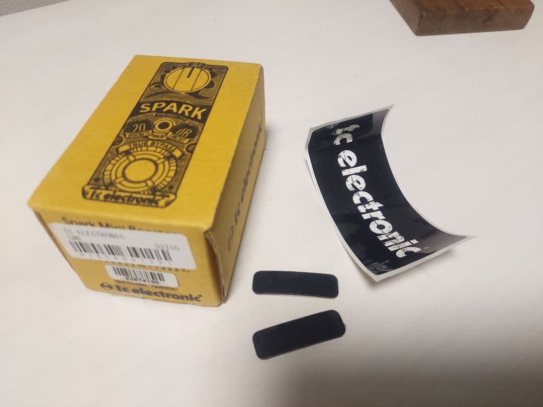 【ほぼ新品】TC Electronic SPARK ブースター／箱付き