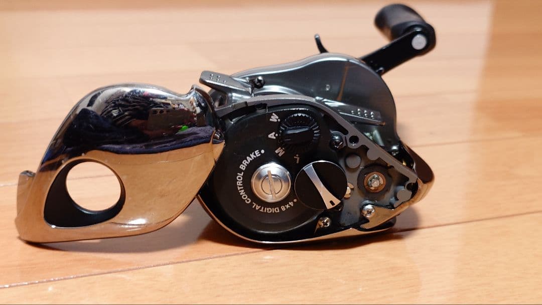 ​【訳あり】シマノ 07アンタレスDC7 LV 右巻き