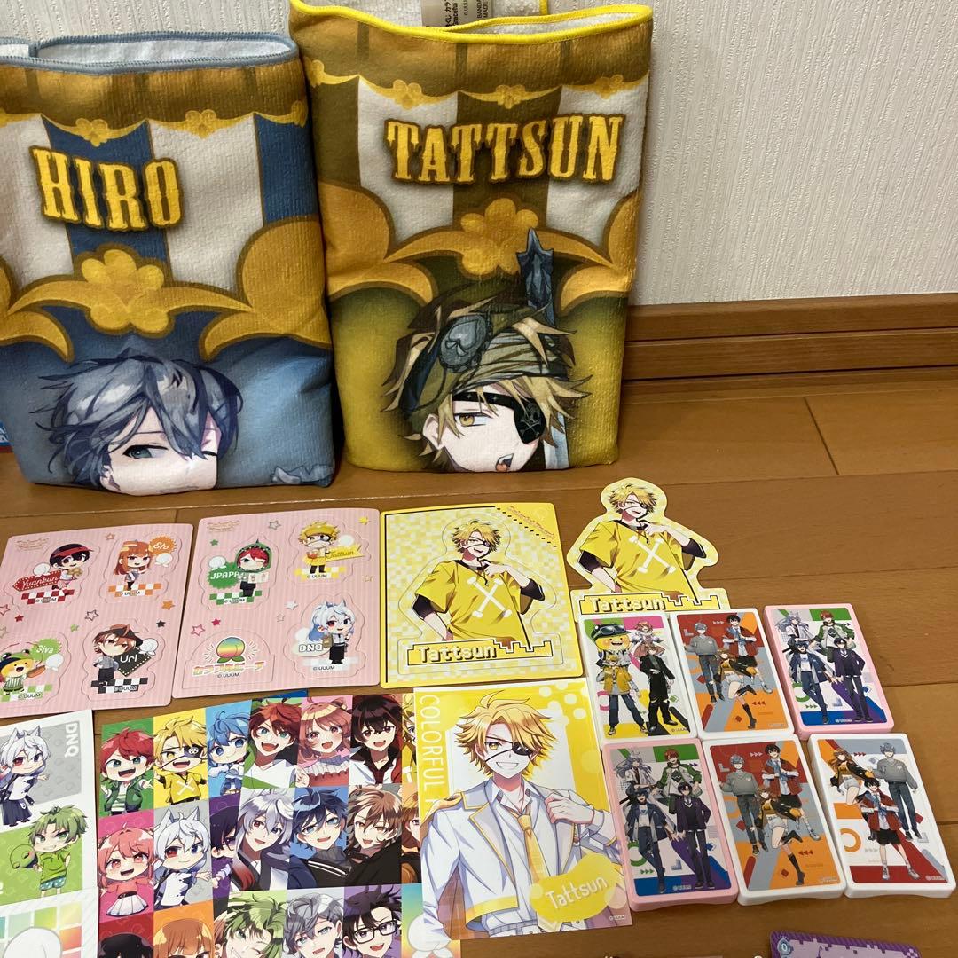 カラフルピーチ　グッズ　1番くじ　ガチャ　ぬいぐるみ　タオル　ステッカー