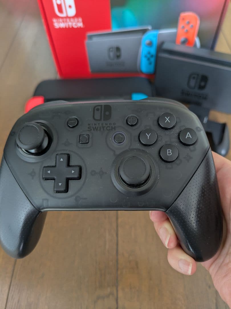 Nintendo Switch 本体　★プロコントローラー付★キャリングケース付