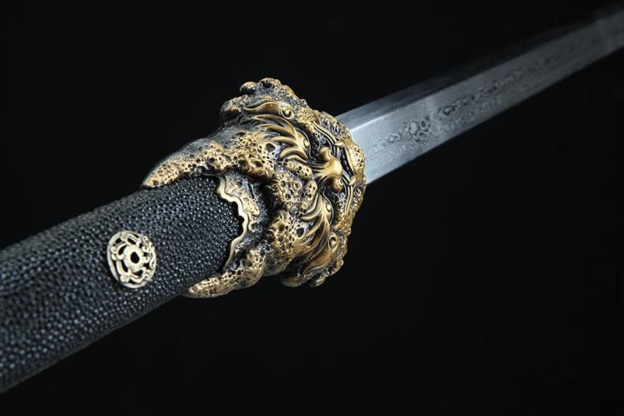 天隕石祥竜刀 模造刀 居合刀 武士道 武具 漢剣 唐刀 龍泉剣 手鍛造打