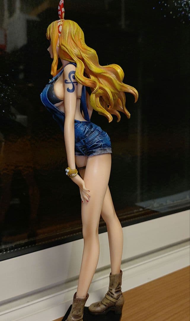 ワンピース ナミ フィギュア リペイント　ONEPIECE