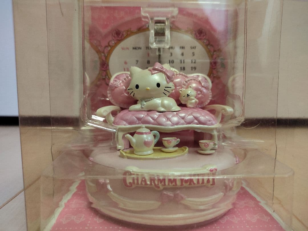 チャーミーキティ　カレンダー、メモスタンド　２００７年当時品