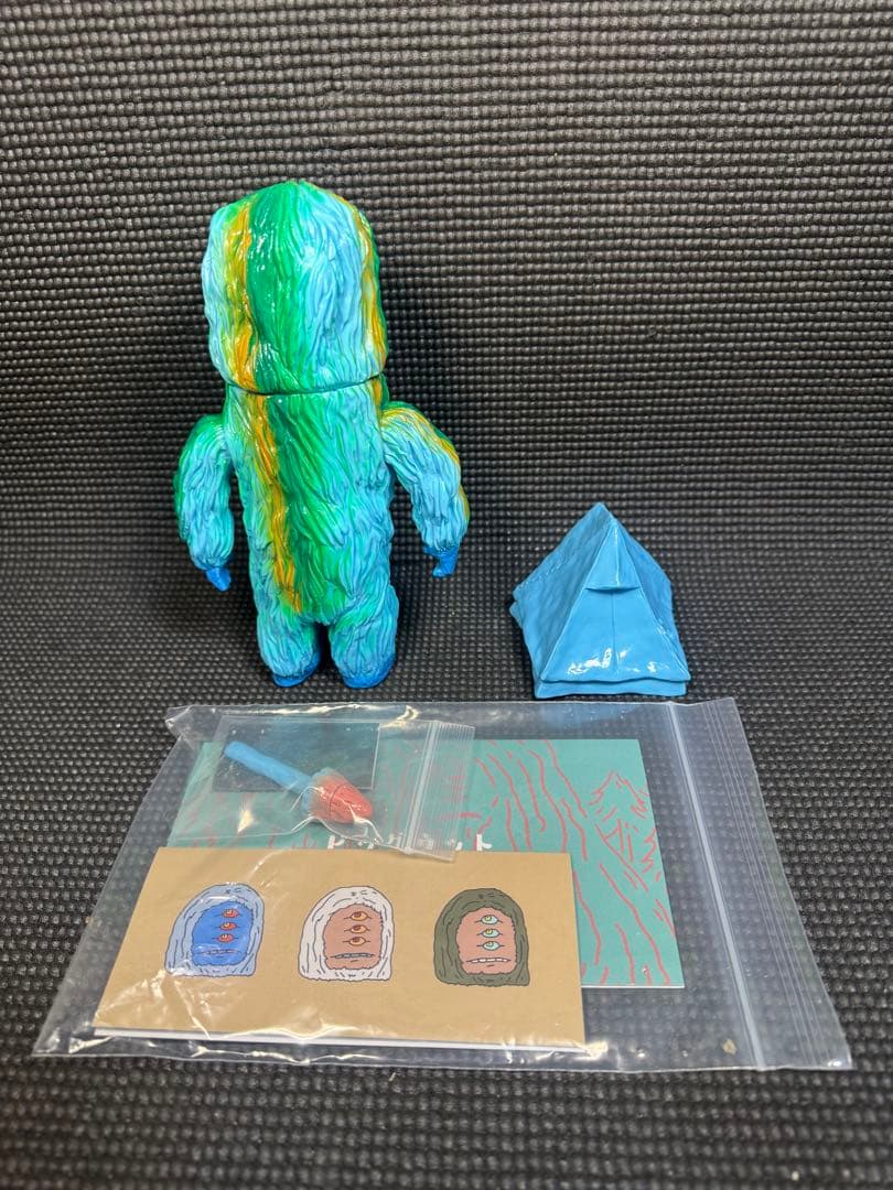 a.a.a vinyl toys Bigwoot ビッグウット ソフビ
