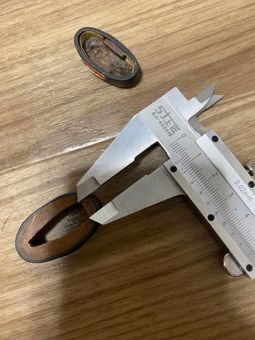 頭　縁　目貫