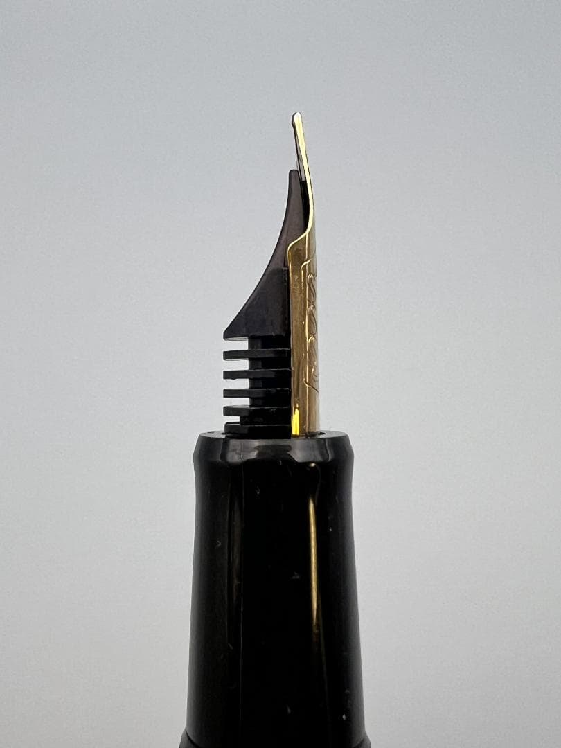パイロット　PILOT　万年筆　ペン先14K　カスタム67　M　文房具　筆記用具