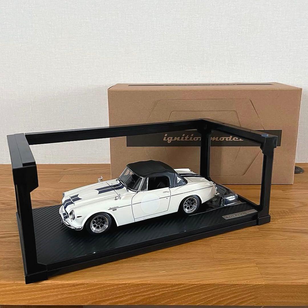 【ミニカー 美品】イグニッションモデル 1/18 ダットサン フェアレディ