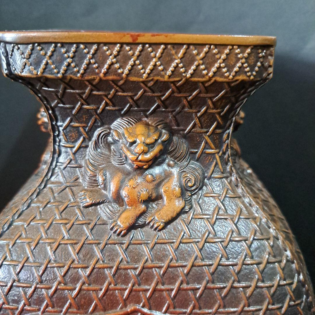 銅製　極上飾壺　細密浮き彫り　高岡銅器　日展入選品　四面獅子　花鳥図