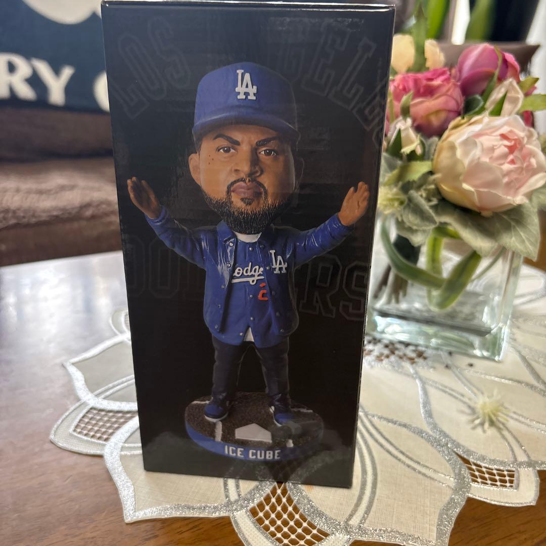 ＭＬＢドジャーススタジアムアイスキューブボブルヘッド人形