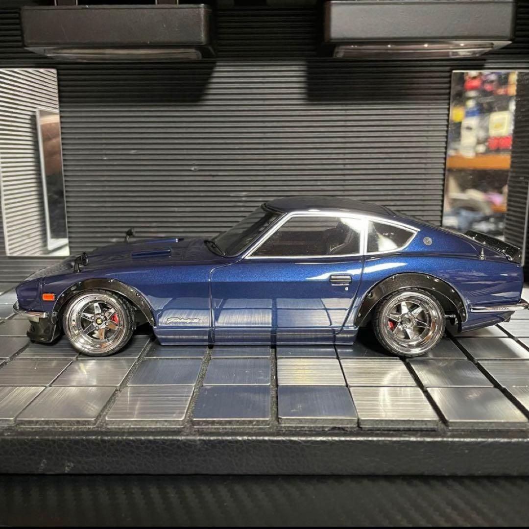 イグニッションモデル 1/18 日産 フェアレディーZ(S30)カスタム仕様