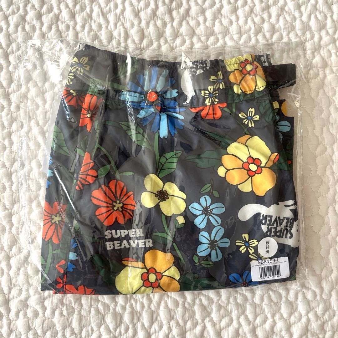 新品 未開封 スーパービーバー KiU ハーフパンツ 花柄ショートパンツ グッズ