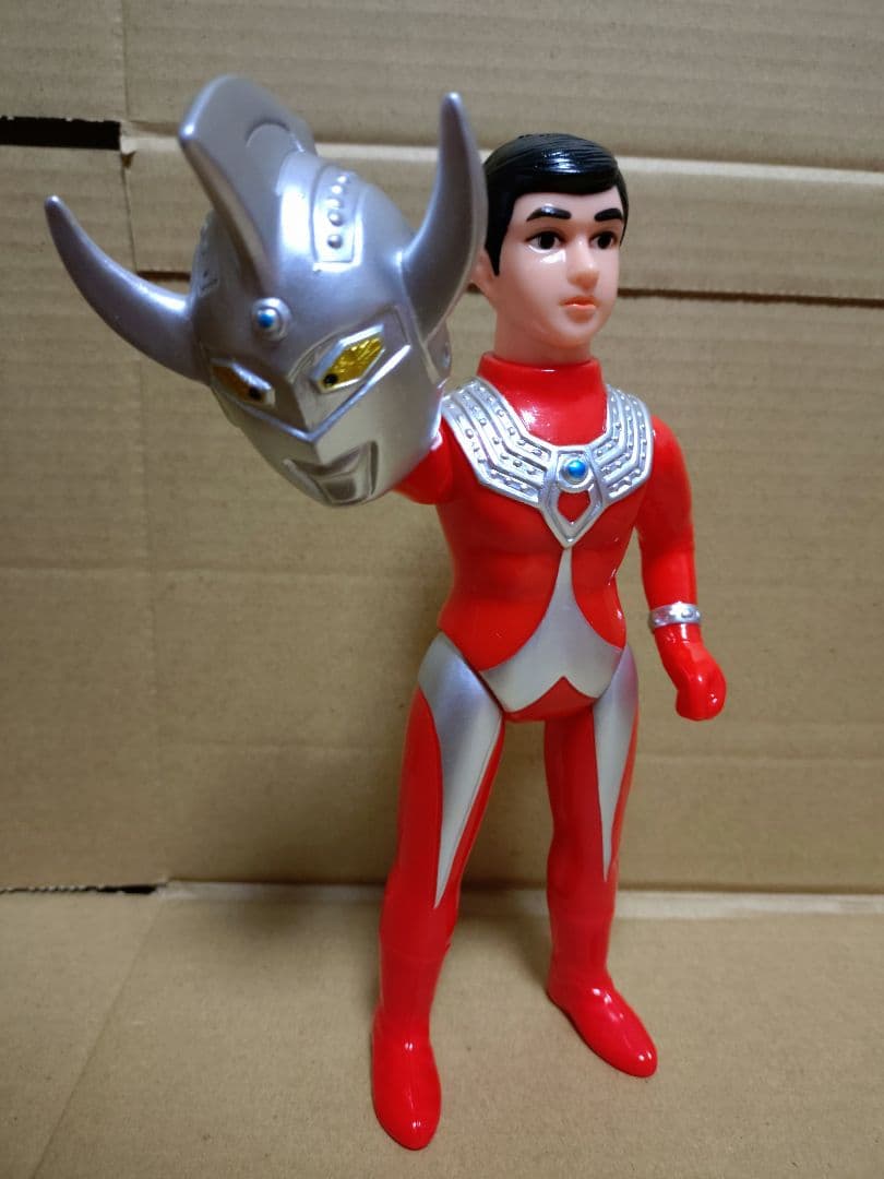 ブルマァク 復刻 マスク取れウルトラマンタロウ&大 帰ってきたウルトラマン