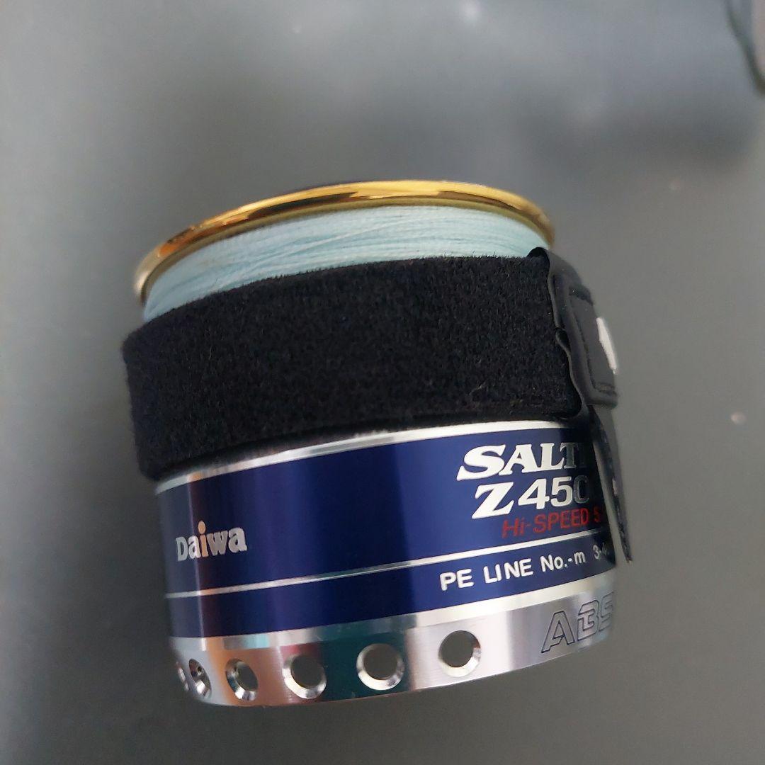 Daiwa Saltiga Z4500 スピニングリール