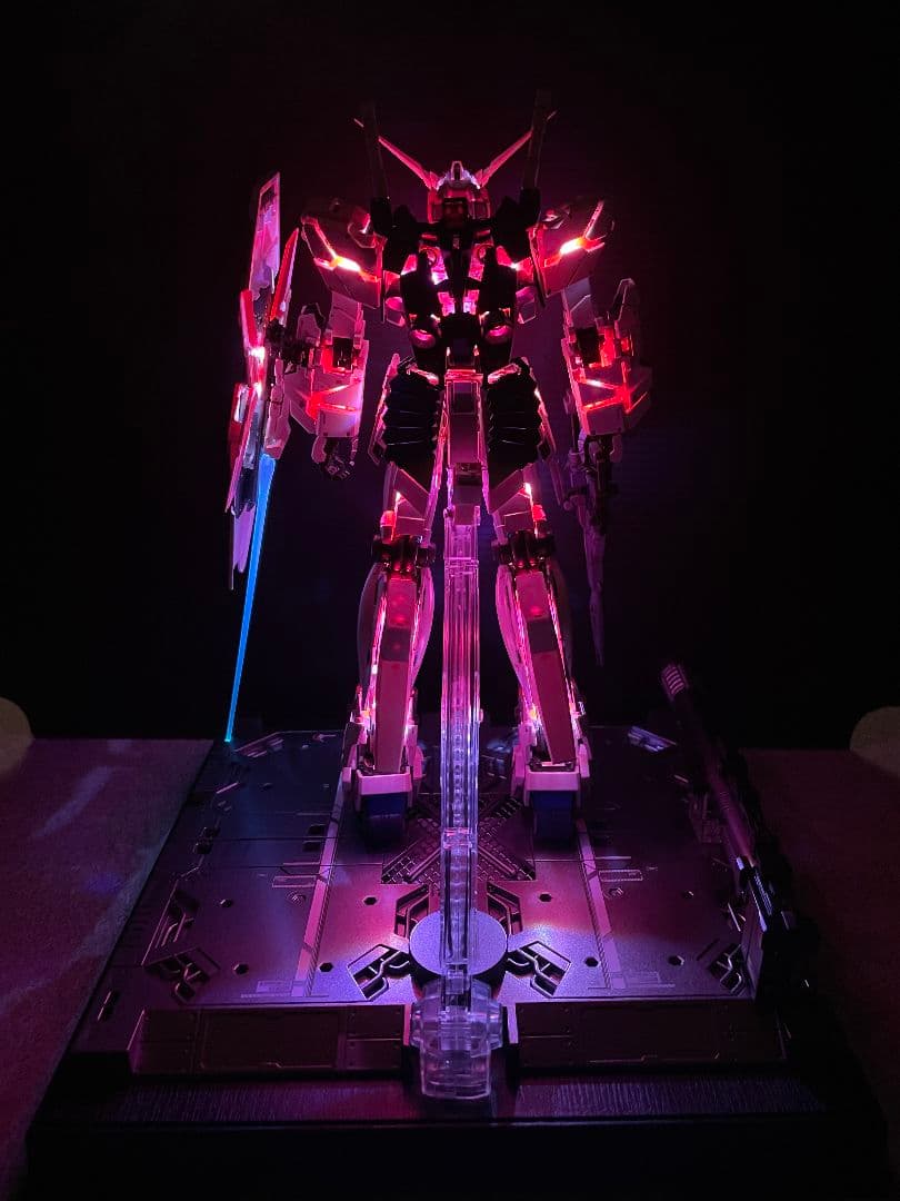 ユニコーンガンダム MG完成品 LEDライトアップ