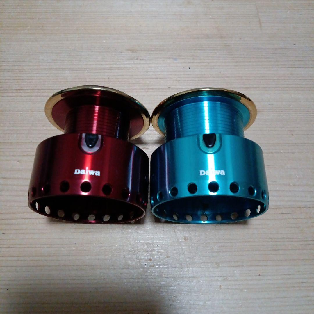 人気ブランド　ダイワ　カスタム　スプール　2セット