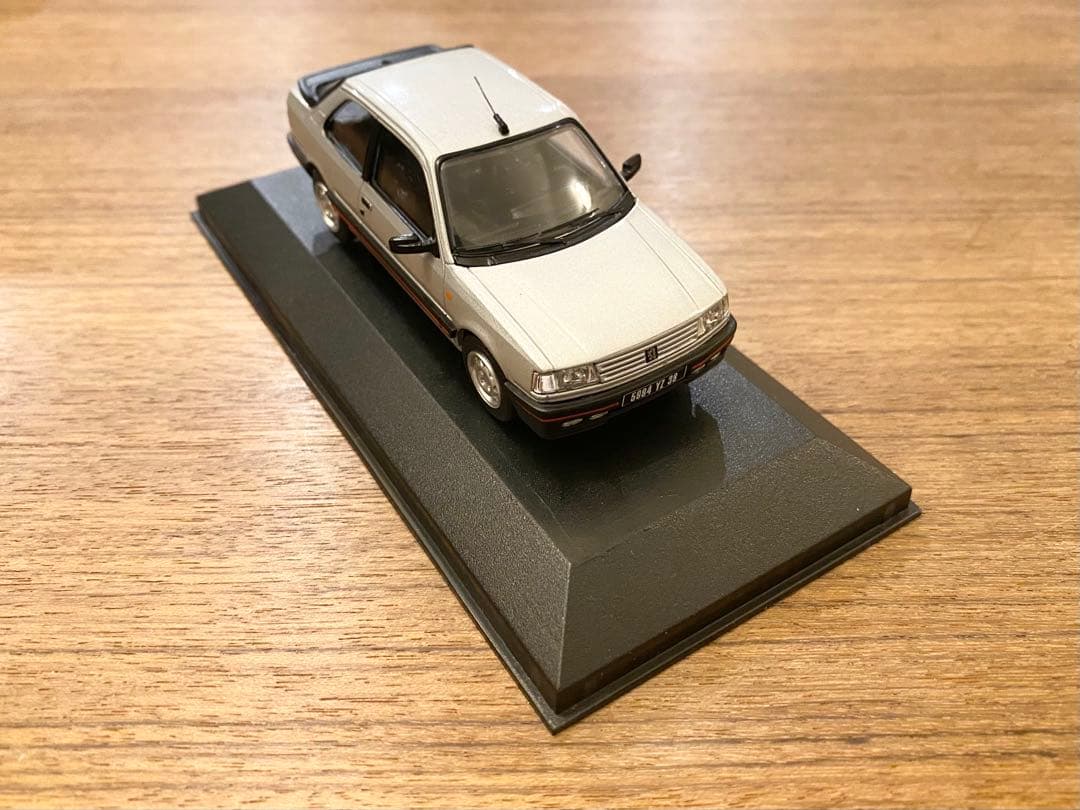 新品 希少！1/43 コーギー バンガーズ プジョー 309GTI シルバー
