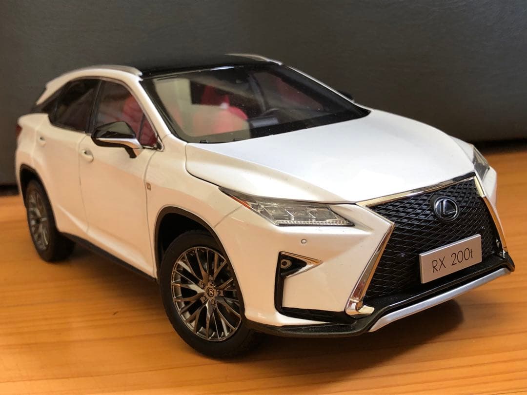 1/18 レクサス RX200t F SPORT ミニカー ホワイトノーヴァ