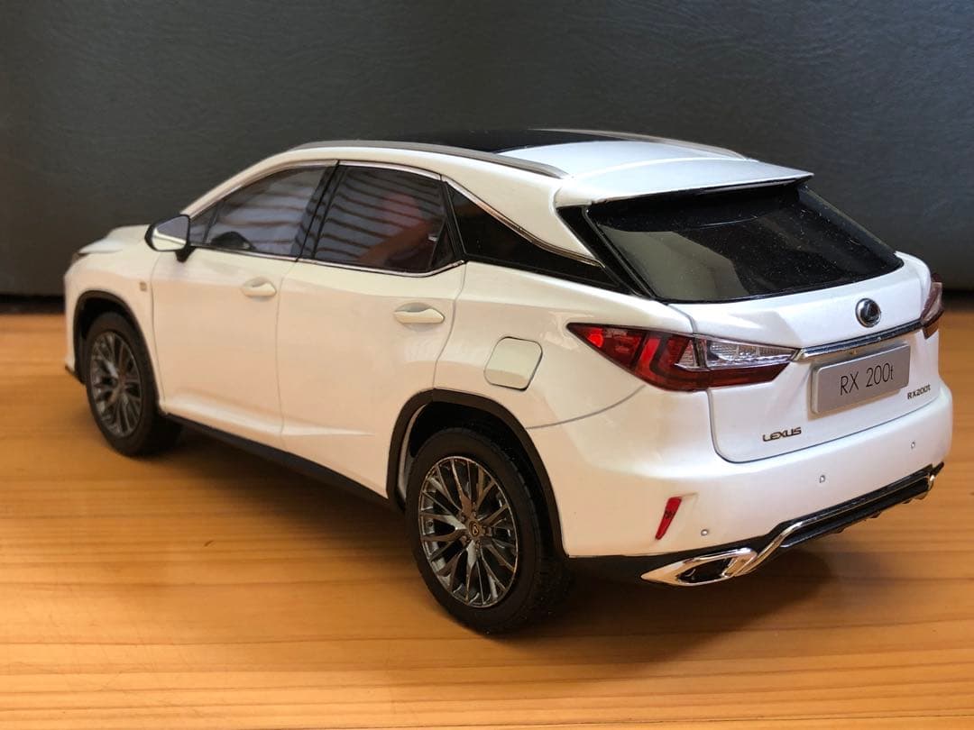 1/18 レクサス RX200t F SPORT ミニカー ホワイトノーヴァ