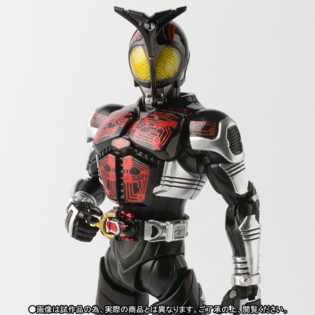 【輸送箱未開封】S.H.Figuarts(真骨彫製法) 仮面ライダーダークカブト