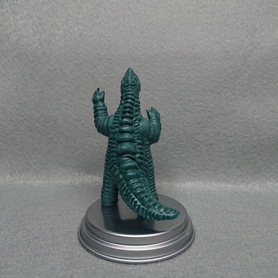 ウルトラマン　怪獣　消しゴム　　レッドキング