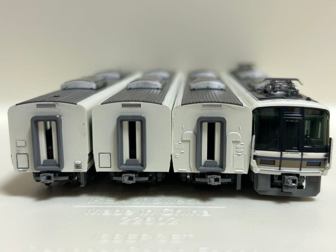 鉄道模型　Nゲージ　KATO 10-1581 221系　リニューアル車　嵯峨野線