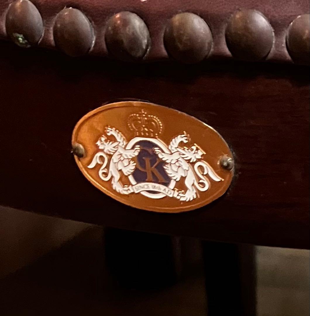 イギリス 本革ビンテージチェアー プレート刻印有り逸品