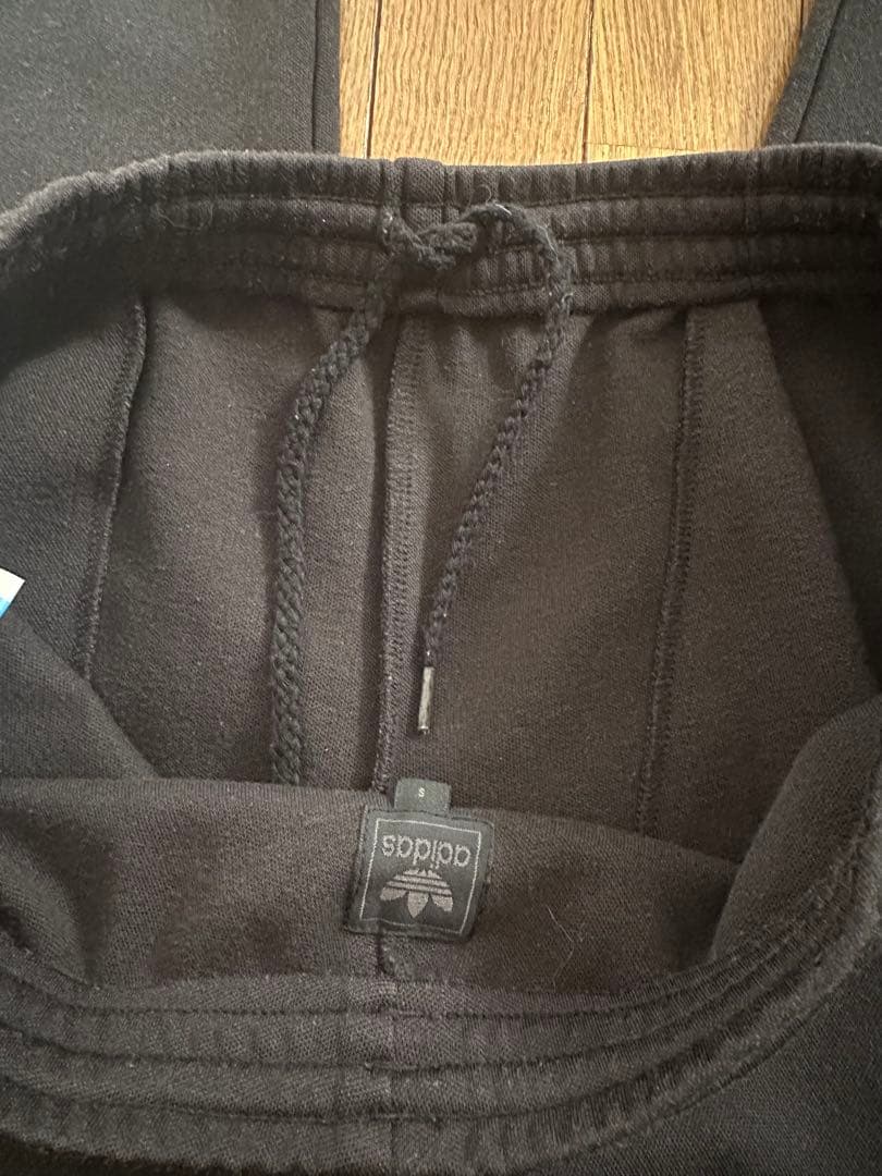 【S】アディダス トレフォイル ジャージ上下 セットアップ 非売品缶バッジ付