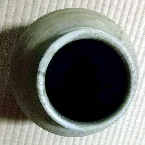 壺  (九谷焼？)