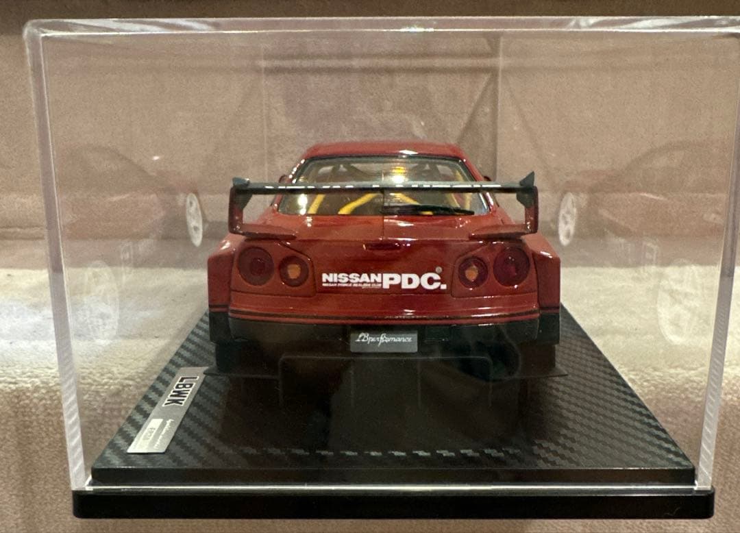 ミニカー LBWK Nissan Skyline 34GT-R 1/18