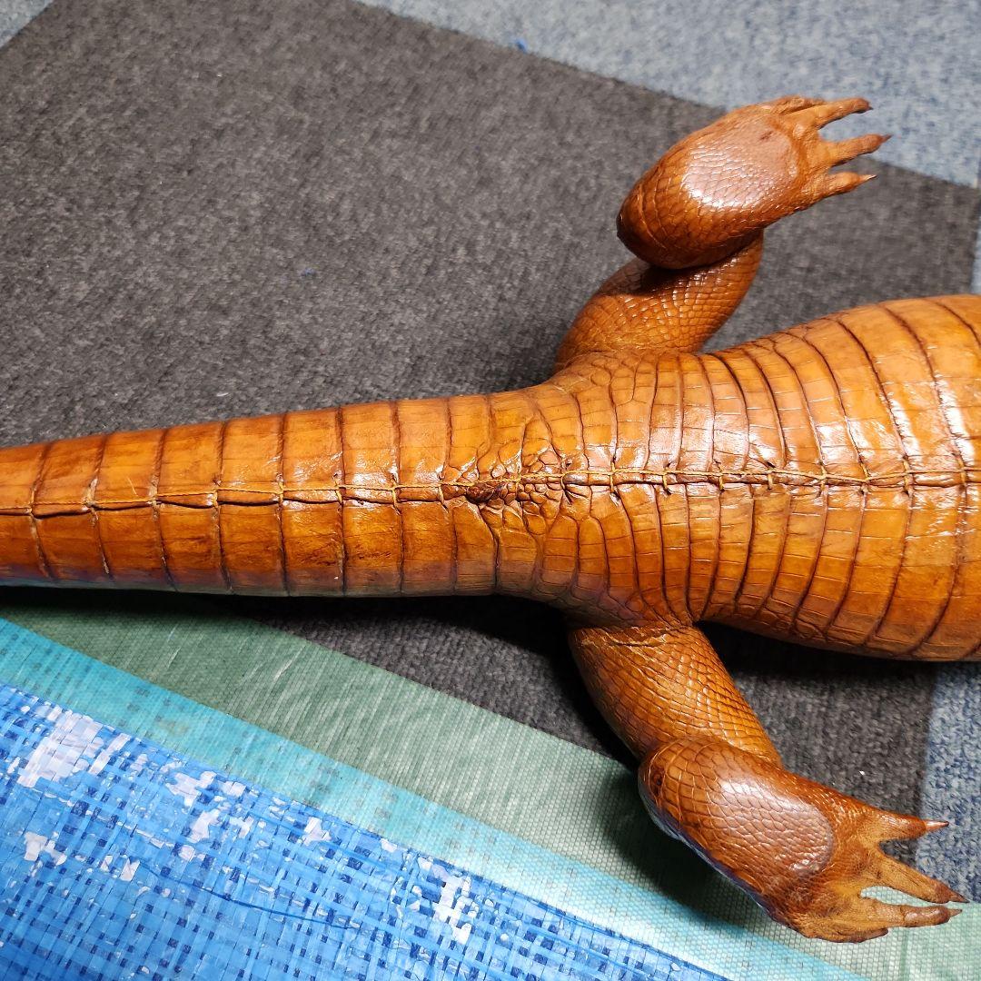 ワニ 剥製？ ブラウン 約1m