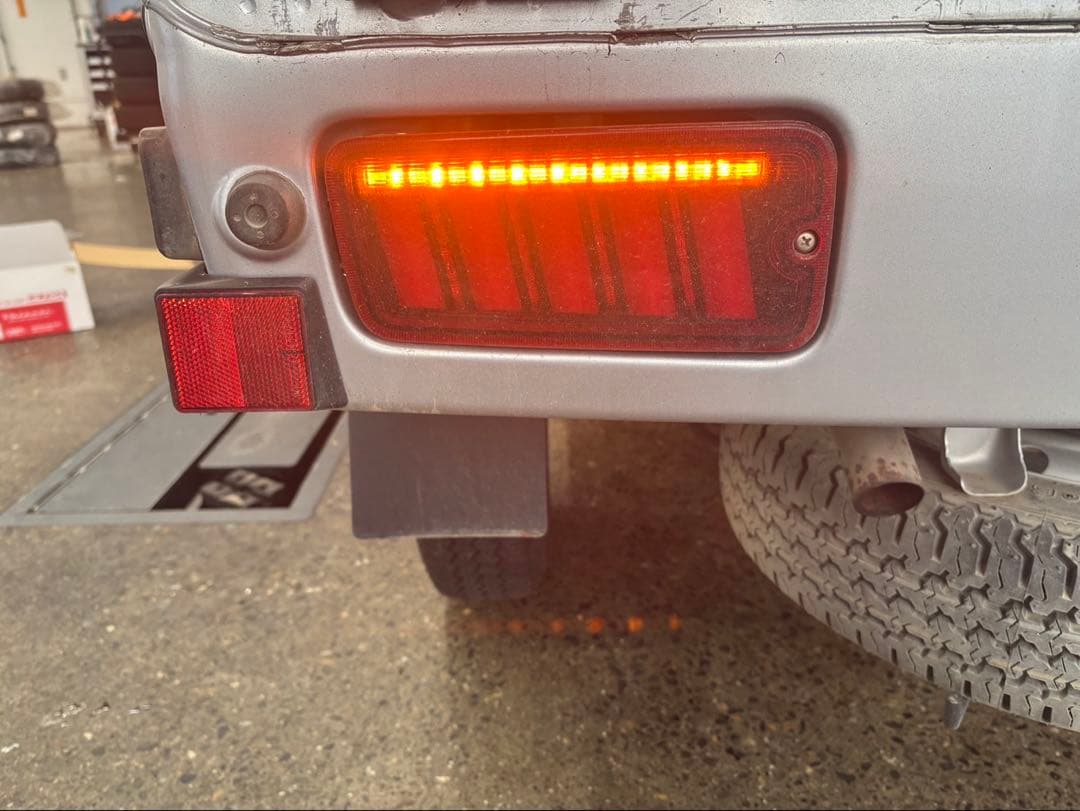 ダイハツ　ハイゼット　トラック　LEDテールレンズ　Valenti