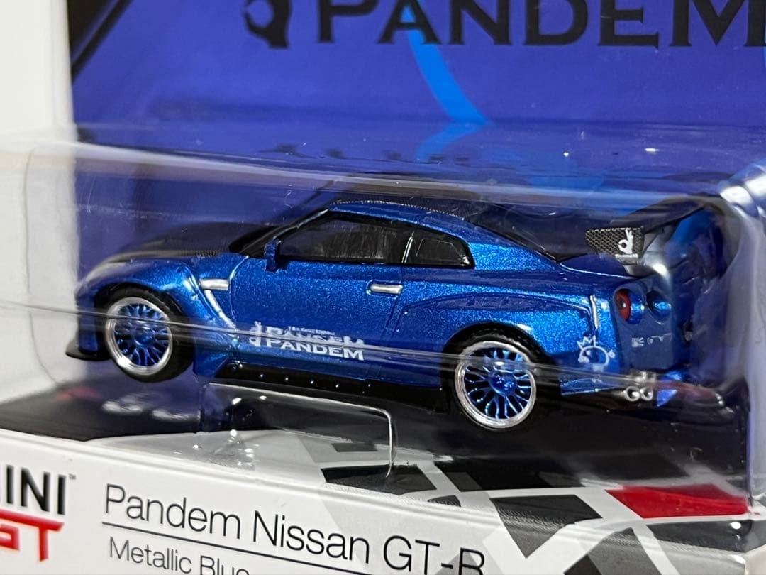 MINI GT PANDEM NISSAN GT-R トイザらス