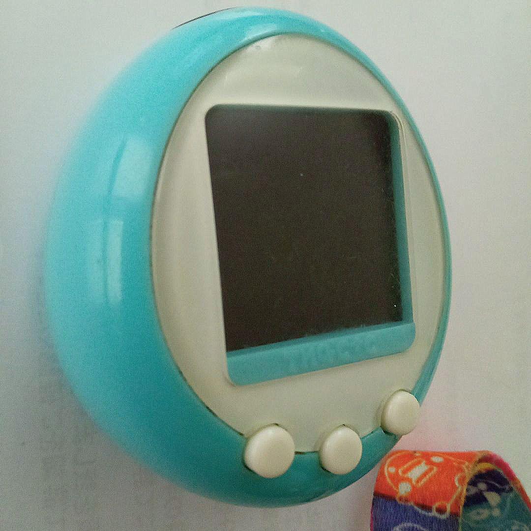 たまごっちプラスカラー　水色