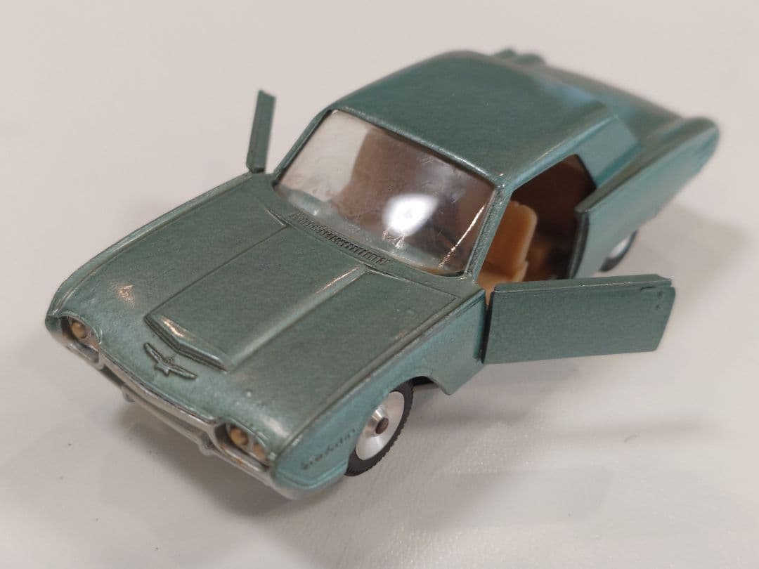 ミニカー SOLIDO REF 128 FORD THUNDERBIRD