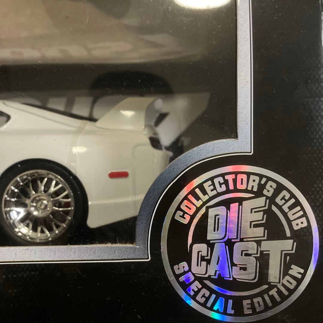 ワイルドスピード　ミニカー　1:18スケール　スープラ　白
