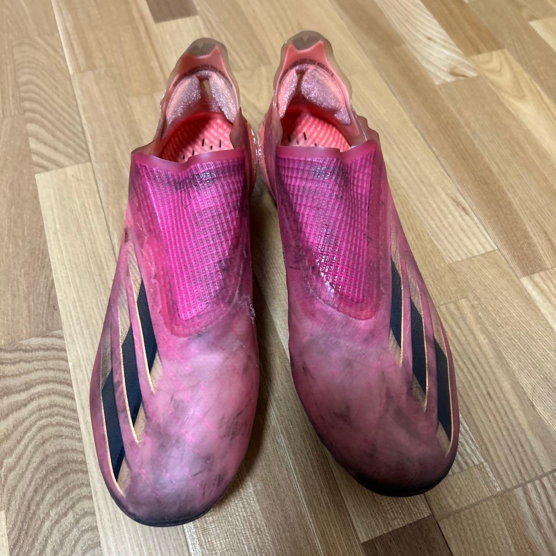 adidas ピンク サッカーシューズ FG