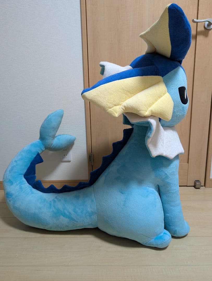 等身大シャワーズぬいぐるみ