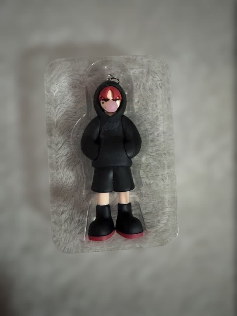 ヨンジュン　TXT　GGUM　フィギュア付き