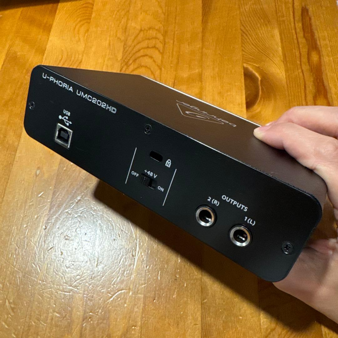 Behringer UMC202HD オーディオインターフェイス