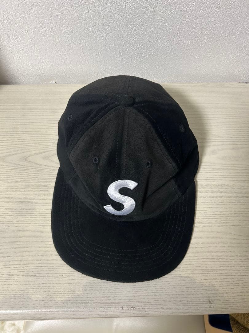 【最終値下げ‼️】SUPREME 黒キャップ Sロゴ